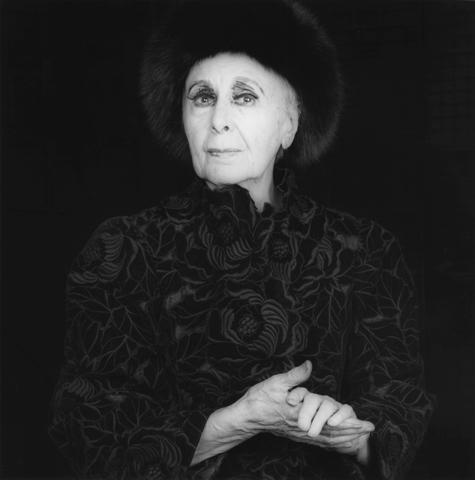 1681_LouiseNevelson_1986web0