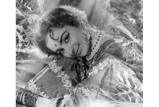 wi08ss38-portrait-of-the-actress-saira-banu-c-1965